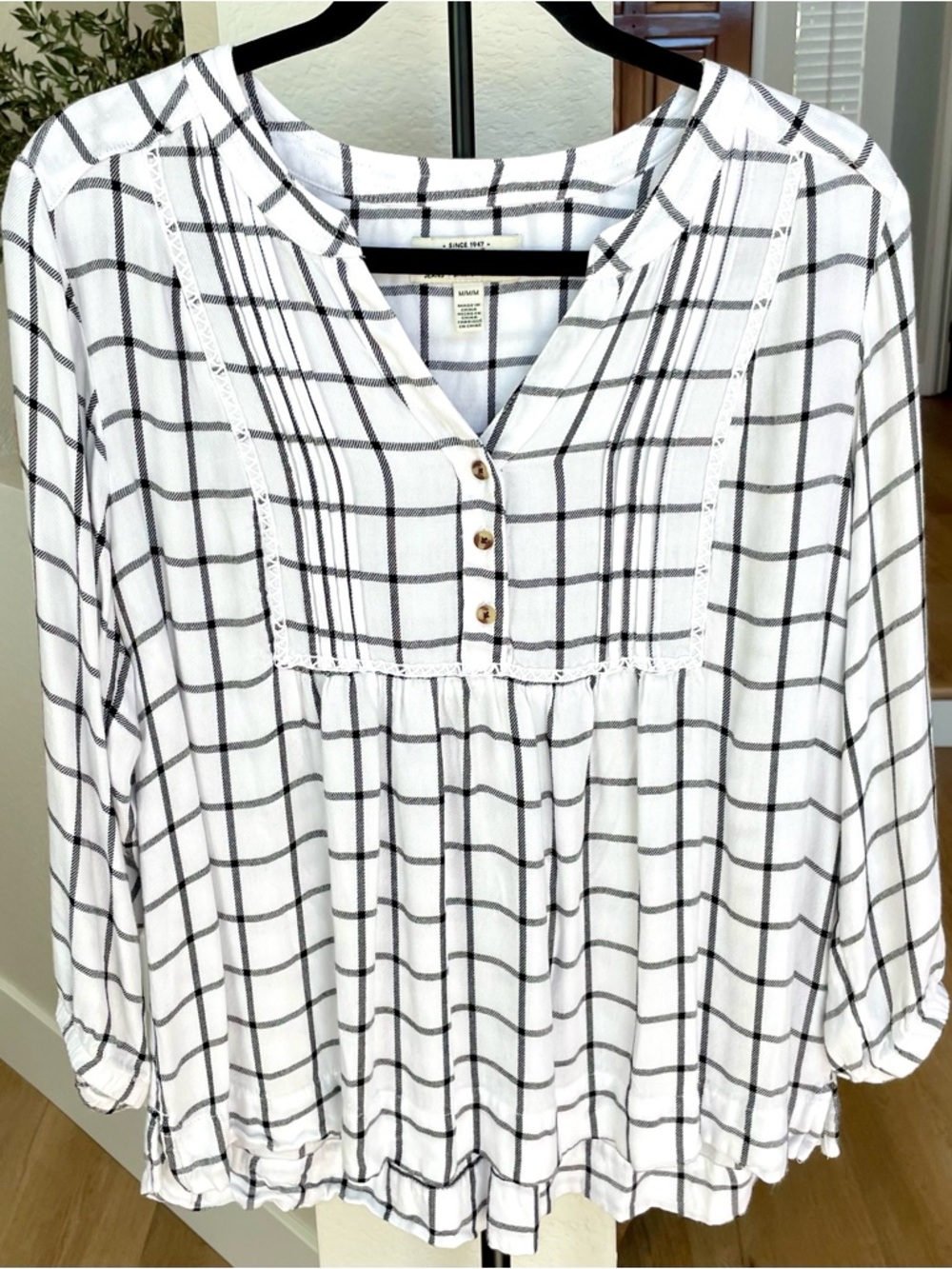 Wrangler Women’s Plaid Blouse Medium- Black & White Windowpane Pintuck Boho Top